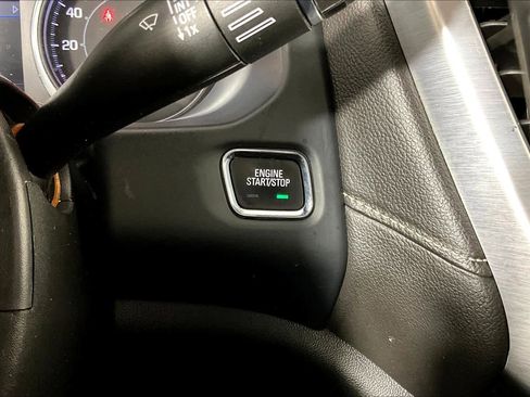 Used 2023 GMC Acadia SLT image 34