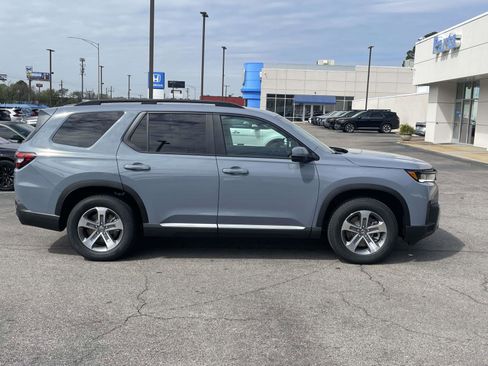 New 2026 Honda Pilot EX-L image 2