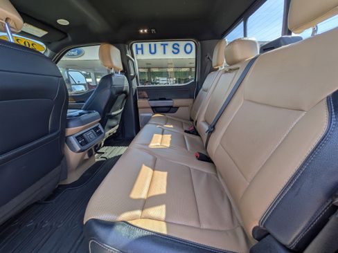 Used 2023 Ford F350 Lariat w/ Lariat Ultimate Package AWD/4WD image 12