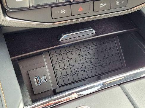 New 2024 Ford Expedition Platinum image 49