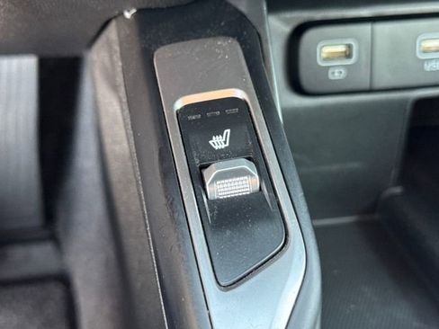 Used 2021 Kia Sorento S image 23