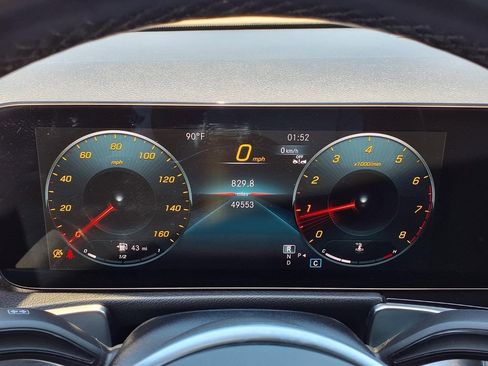 Used 2023 Mercedes-Benz GLB 250 4MATIC w/ Premium Package image 35
