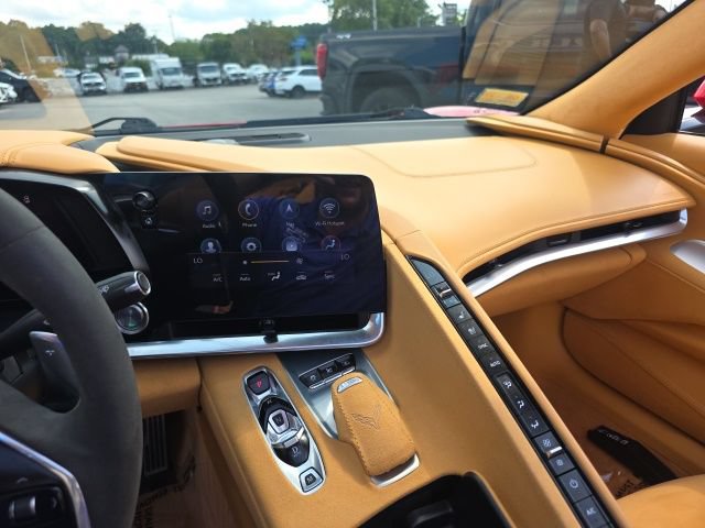 Used 2022 Chevrolet Corvette Stingray Premium Conv w/ Z51 Performance Package RWD image 22