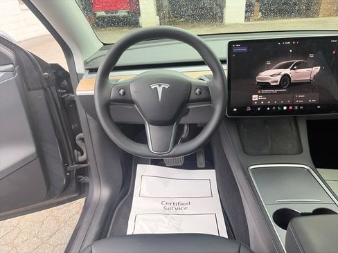Used 2023 Tesla Model Y Long Range AWD/4WD image 13