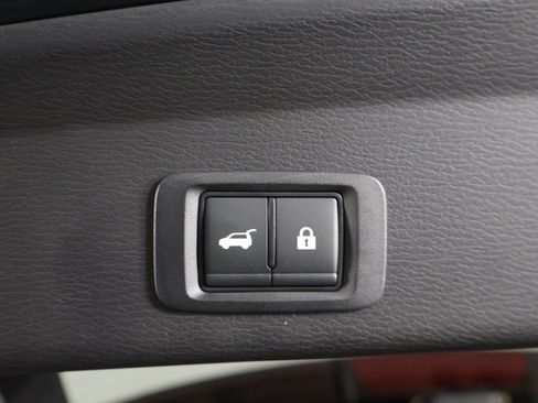 Used 2025 Mitsubishi Outlander SEL AWD/4WD image 25