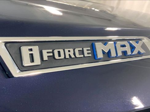 Used 2024 Toyota Sequoia Limited image 9