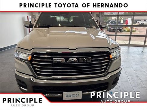 Used 2025 RAM 1500 Laramie image 5