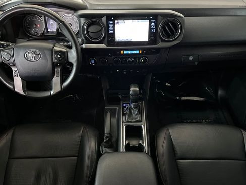 Used 2018 Toyota Tacoma TRD Pro image 3