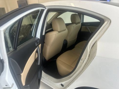 Used 2013 MAZDA MAZDA3 i Grand Touring FWD image 6
