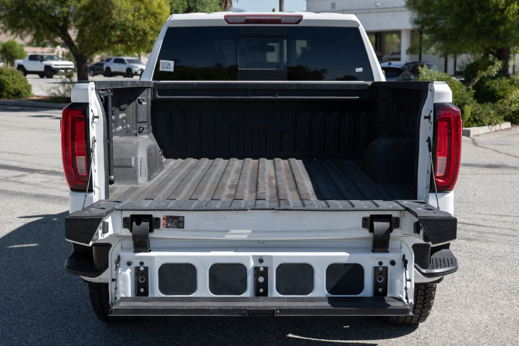 Used 2020 GMC Sierra 1500 AT4 w/ AT4 Premium Package AWD/4WD image 16