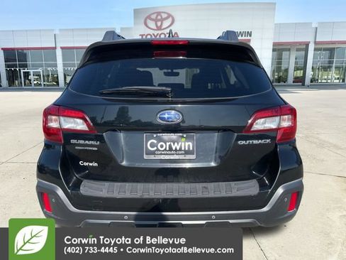 Used 2018 Subaru Outback 2.5i Limited AWD/4WD image 4