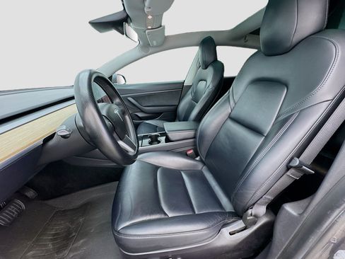 Used 2020 Tesla Model 3 RWD image 13