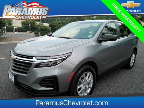 Used 2023 Chevrolet Equinox LS FWD image 1
