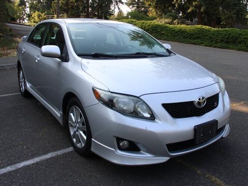 Used 2009 Toyota Corolla S w/ Sport Pkg FWD image 2