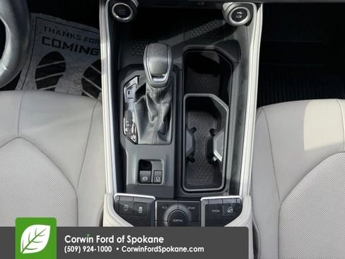 Used 2024 Toyota Grand Highlander AWD image 30