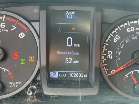 Used 2023 Toyota Tacoma SR AWD/4WD image 30