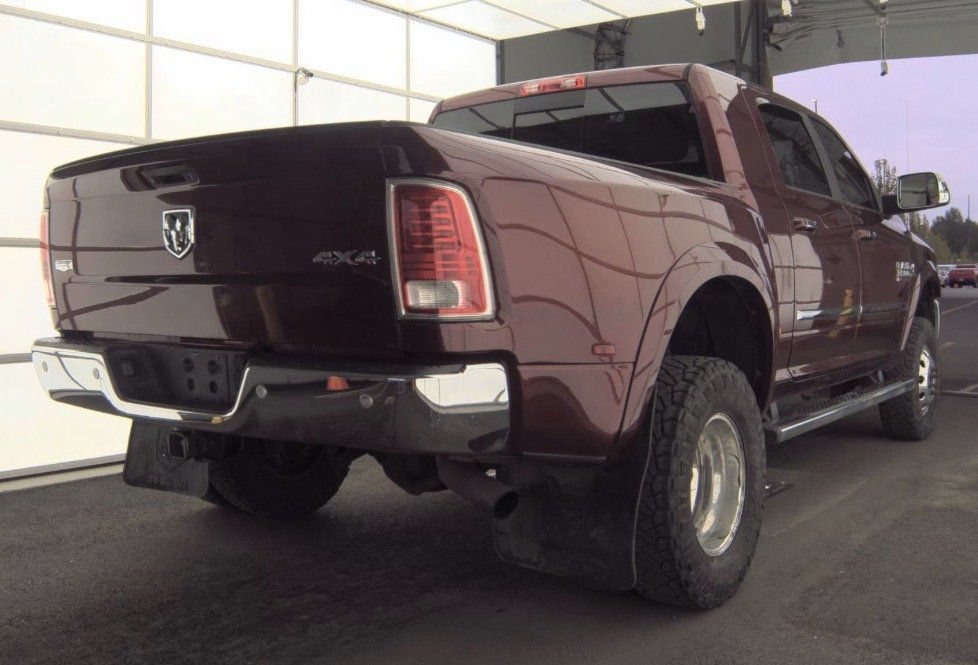 Used 2017 RAM 3500 Laramie AWD/4WD image 3
