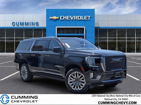 Used 2024 GMC Yukon XL Denali Ultimate AWD/4WD image 1