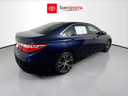 Used 2015 Toyota Camry LE image 4