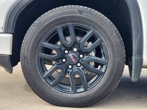 Used 2023 GMC Sierra 1500 Elevation w/ Elevation Premium Package image 11