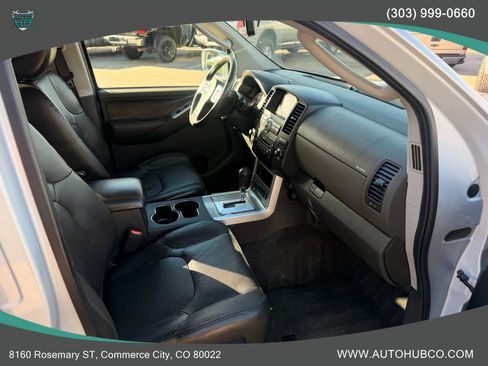 Used 2011 Nissan Pathfinder Silver image 12