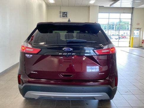 Used 2021 Ford Edge SEL w/ Convenience Package AWD/4WD image 6