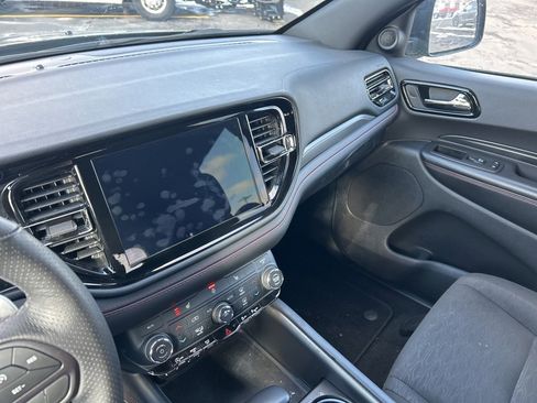 Certified 2025 Dodge Durango GT image 16