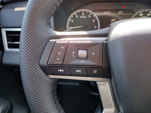 New 2026 Mitsubishi Outlander SE image 26