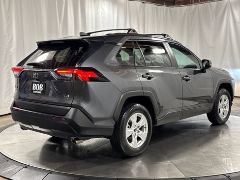 Used 2021 Toyota RAV4 XLE w/ XLE Grade Weather Package AWD/4WD image 10