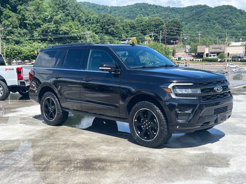 Certified 2024 Ford Expedition Limited AWD/4WD image 1