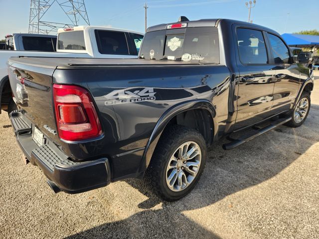 Used 2019 RAM 1500 Laramie AWD/4WD image 4