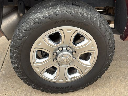 Used 2018 RAM 2500 Laramie w/ Sport Appearance Group image 11