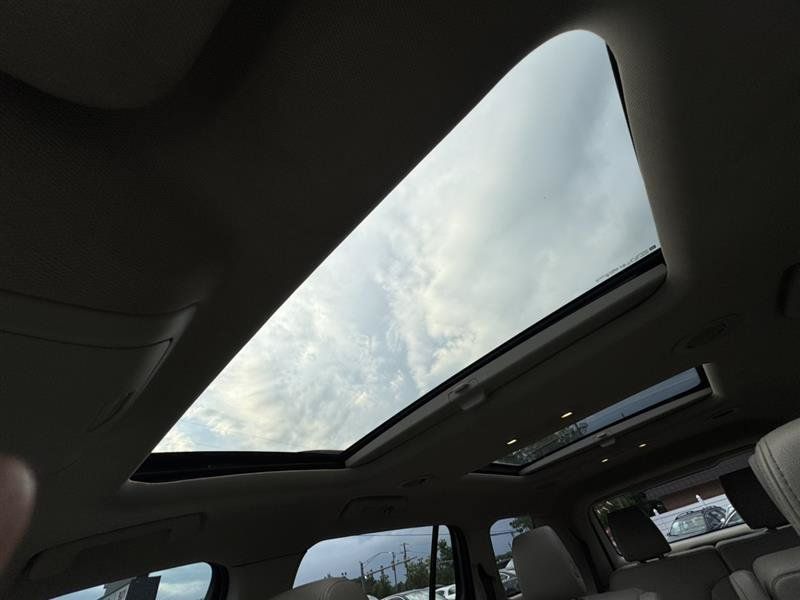 Used 2019 GMC Acadia Denali AWD/4WD image 33