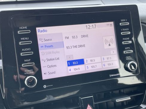 Used 2022 Toyota Camry LE image 30