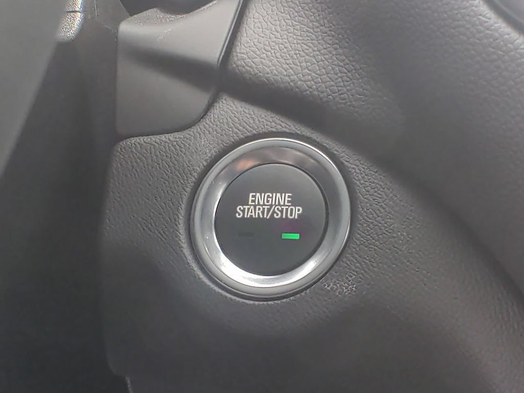 Used 2023 Chevrolet Equinox LT FWD image 16