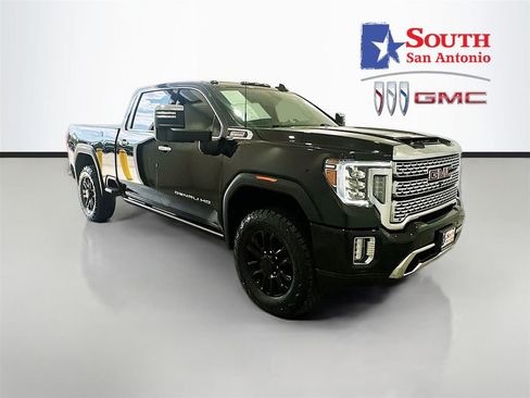 Used 2021 GMC Sierra 2500 Denali w/ Denali Black Diamond Edition AWD/4WD image 1