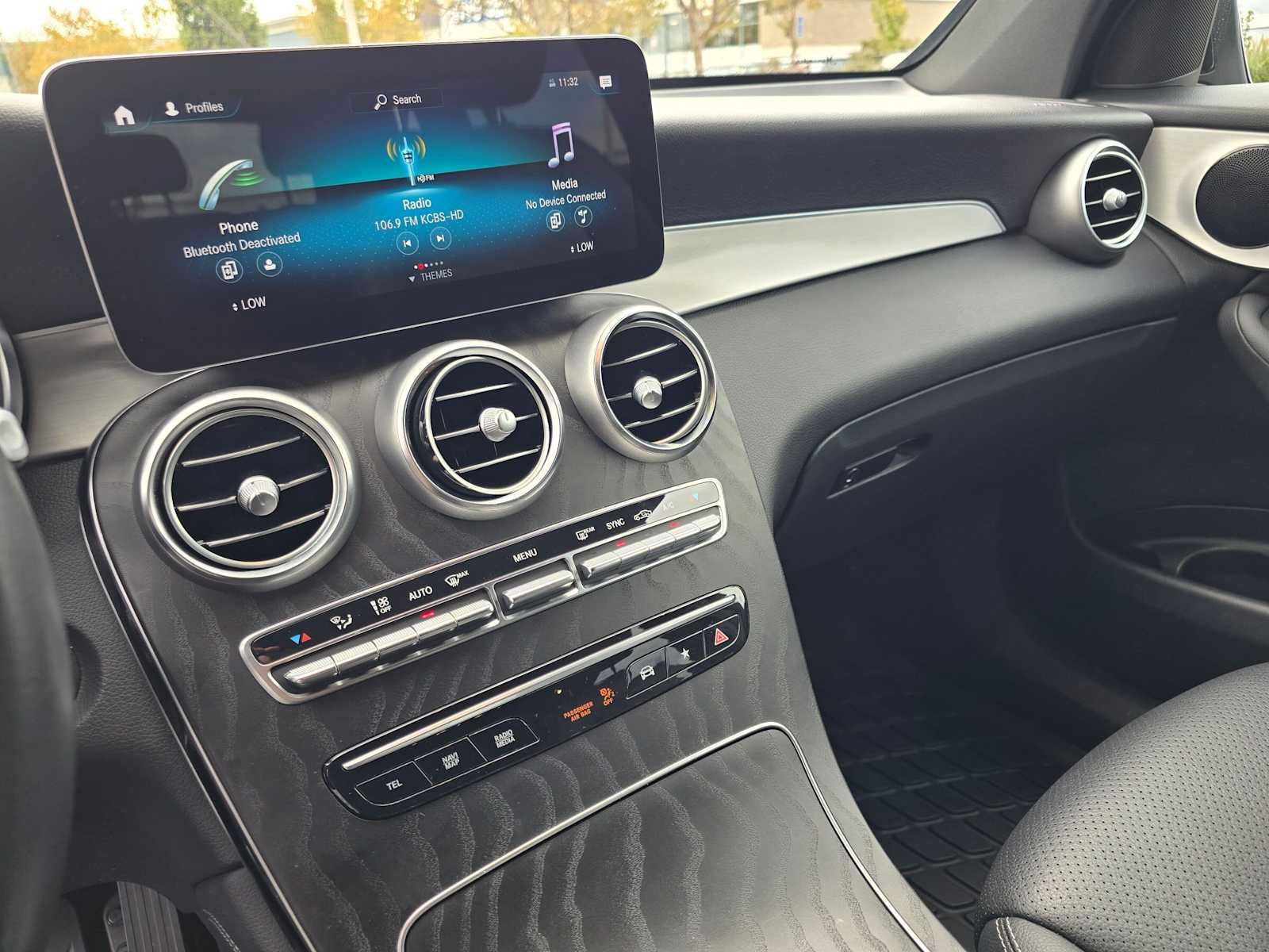 Used 2021 Mercedes-Benz GLC 300 4MATIC image 26