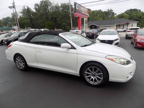 Used 2007 Toyota Solara SE Sport FWD image 2