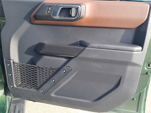 Used 2024 Ford Bronco Outer Banks image 16