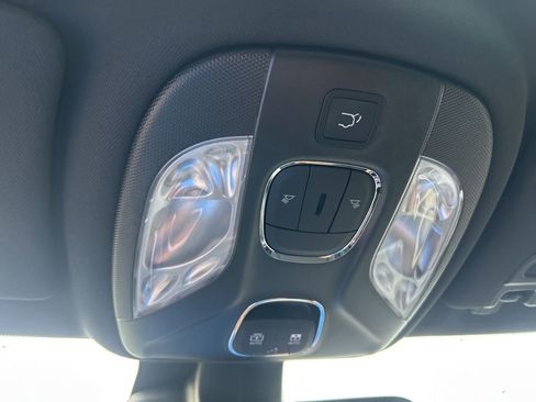 New 2025 Jeep Compass Latitude w/ Sun & Sound Group image 43