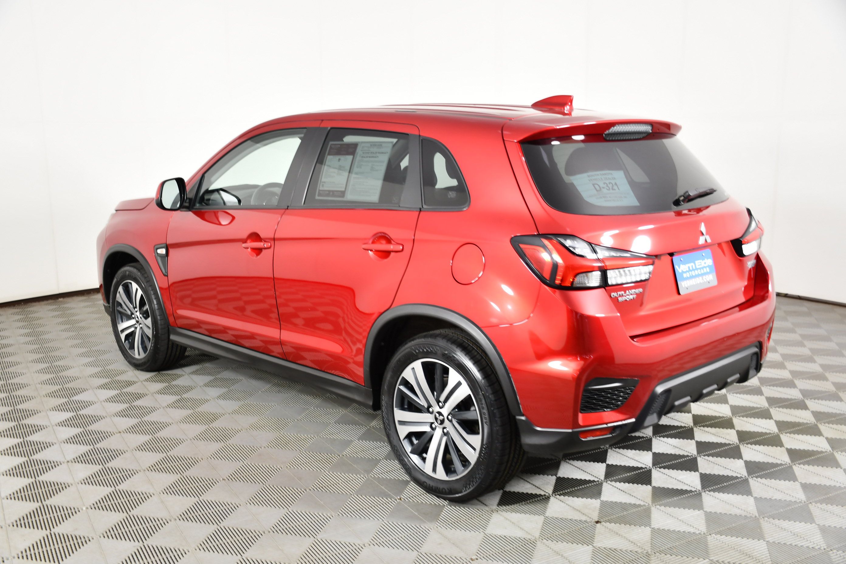 Used 2024 Mitsubishi Outlander Sport ES AWD/4WD image 8