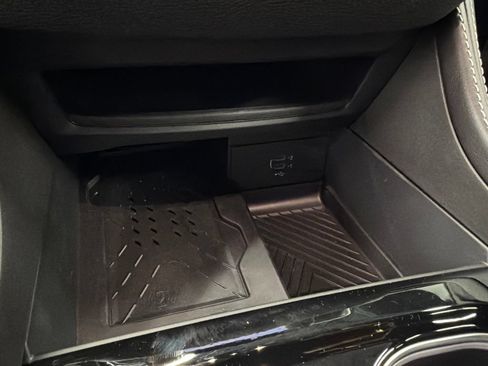 New 2027 Chrysler Pacifica Limited FWD image 23