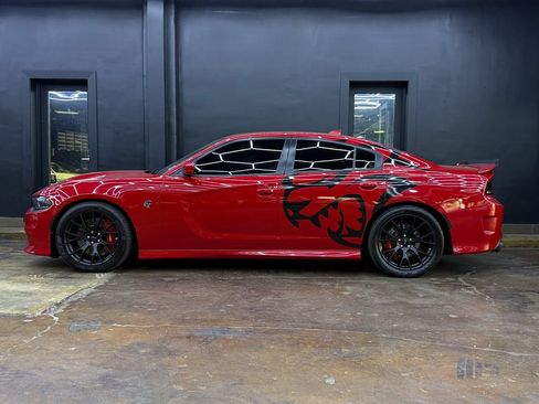 Used 2015 Dodge Charger SRT Hellcat RWD image 5