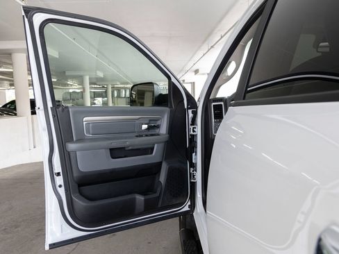 Used 2018 RAM 2500 Big Horn AWD/4WD image 16