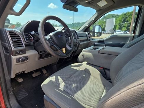 Used 2021 Ford F250 XLT w/ XLT Value Package AWD/4WD image 9