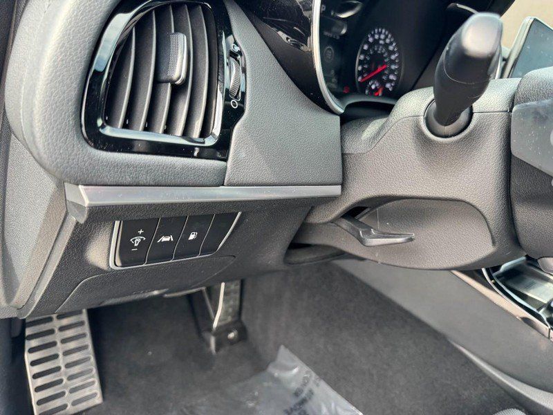 Used 2022 Kia Stinger GT-Line AWD/4WD image 14