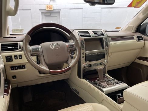 Used 2019 Lexus GX 460 Luxury image 12