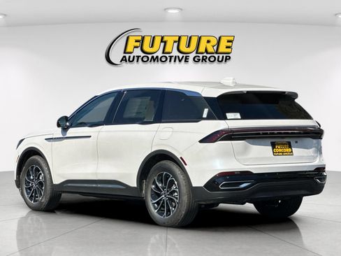 New 2026 Lincoln Nautilus Premier AWD/4WD image 5