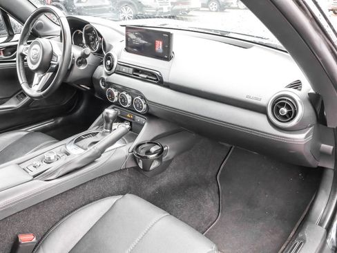 Used 2024 MAZDA MX-5 Miata RF Grand Touring RWD image 29