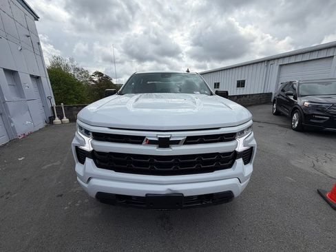 Used 2023 Chevrolet Silverado 1500 RST w/ Z71 Off-Road Package AWD/4WD image 8